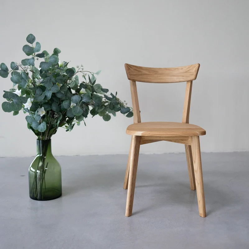 Lot de 2 ou 4 chaises de salle à manger en chêne massif VICTORIA | NordicStory