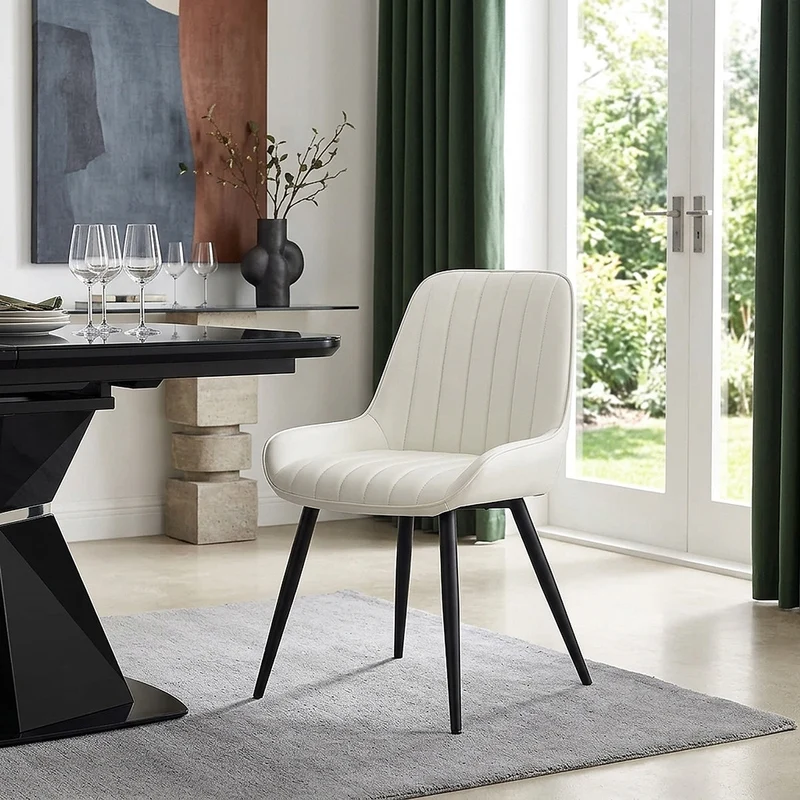 Chaise Faux Cuir - Mustang Crème